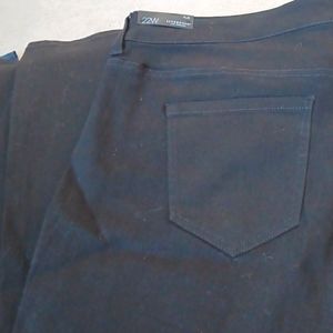 NWT Liverpool Denise Bootcut Jeans Size 22 Black